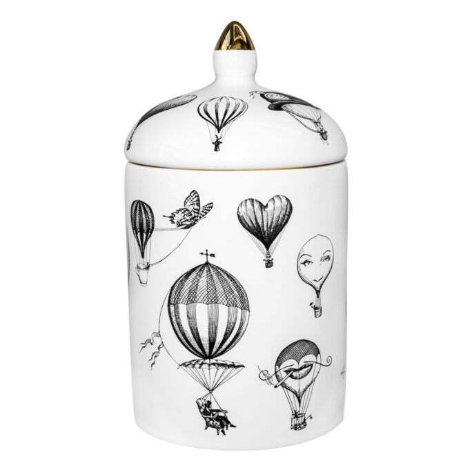 Balloons Cosy Candle to light up your night or a lovely gift for your pals. Beautifully scented lidded candle. Made in England